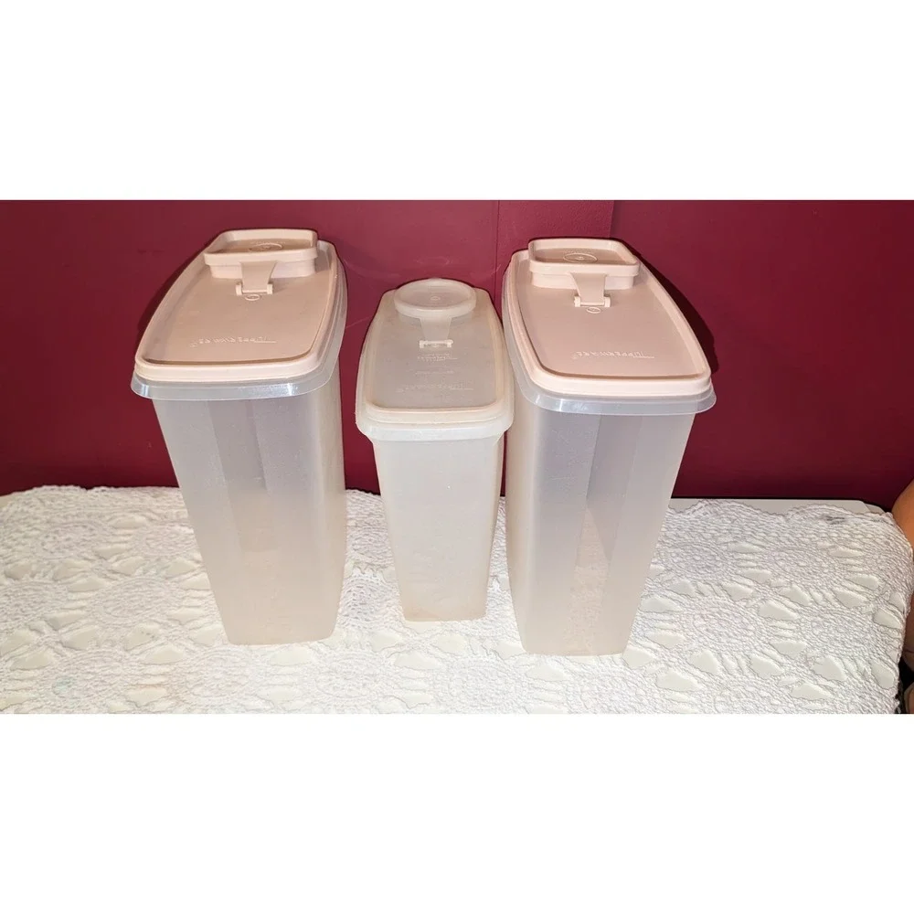 Three Vintage Tupperware Cereal, Keeper Set 1588-7, 469-6, 471-12, 1590-4‎